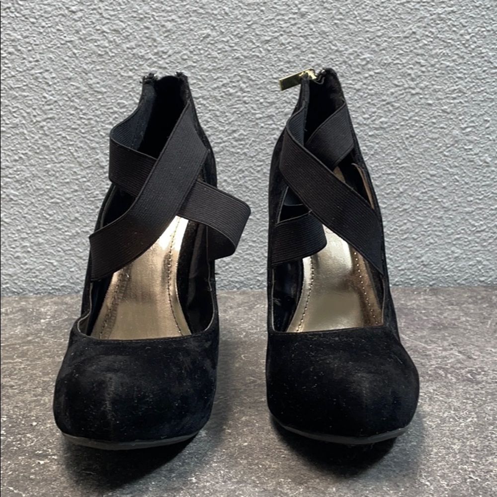 Love Culture Black Platform Suede Heels